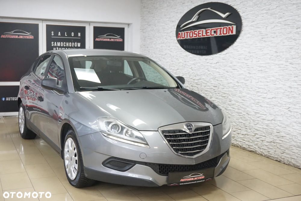 Lancia Delta 1.4 T-Jet Silver - 1