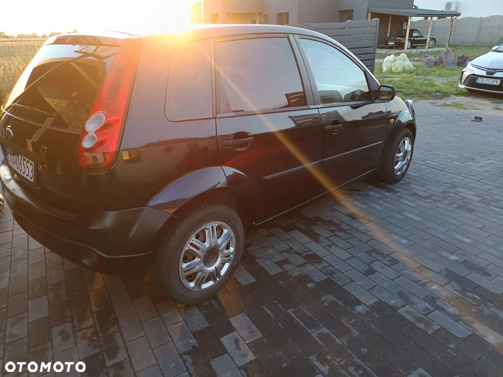 Ford Fiesta 1.3 - 8