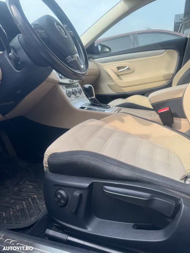 Volkswagen Passat CC - 11