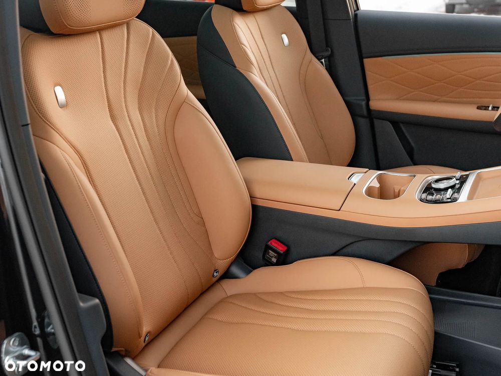 Geely Starray EM-i 1.5 PHEV Max - 23