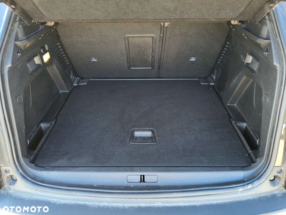 Peugeot 3008 1.2 PureTech Allure Pack S&S EAT8 - 6