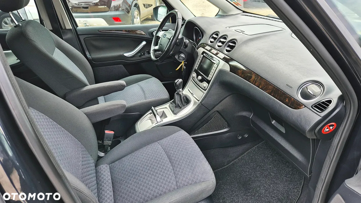 Ford Galaxy 2.0 FF Platinium X (Titanium) - 37