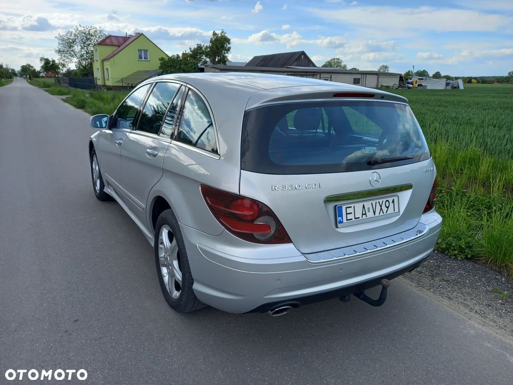 Mercedes-Benz Klasa R 320 CDI 4-Matic - 17