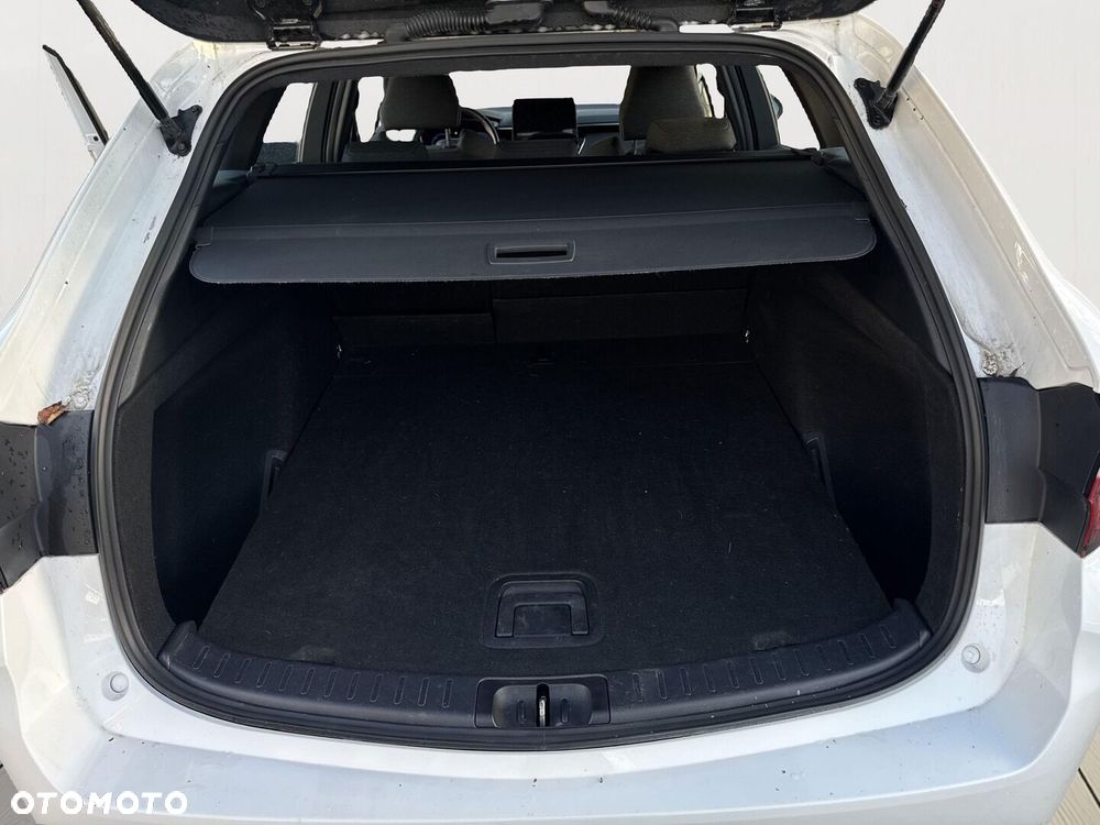 Toyota Corolla 1.8 Hybrid Comfort - 13