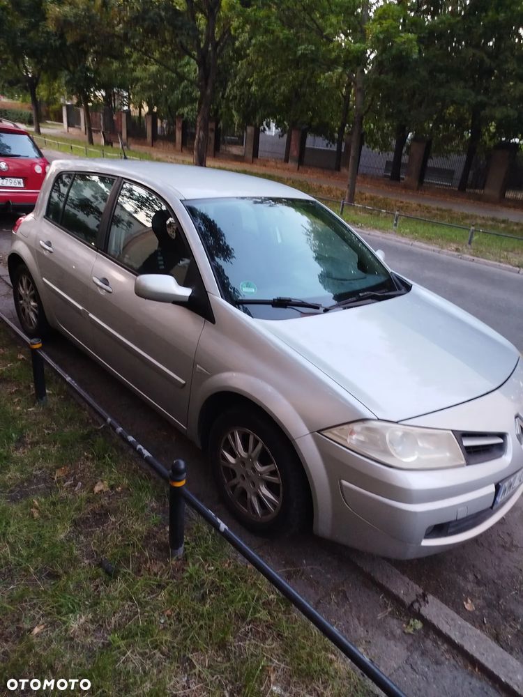 Renault Megane 1.4 16V Alize - 2