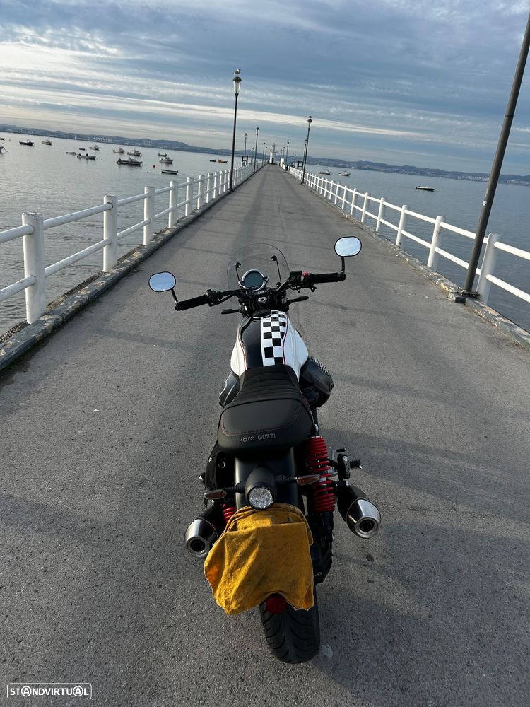 Moto Guzzi V7 Stone Ten Nova - 38