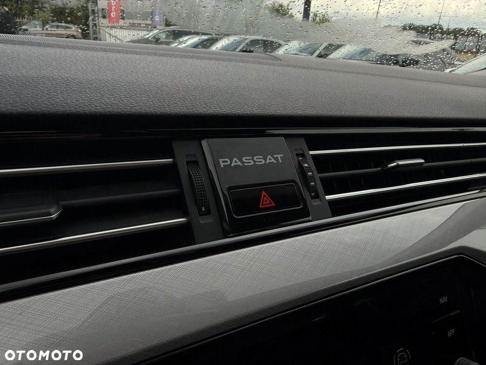 Volkswagen Passat - 23