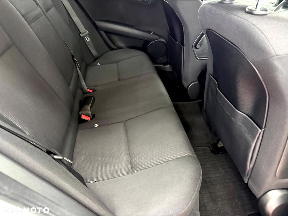 Mercedes-Benz Klasa C 220 CDI DPF (BlueEFFICIENCY) Elegance - 29