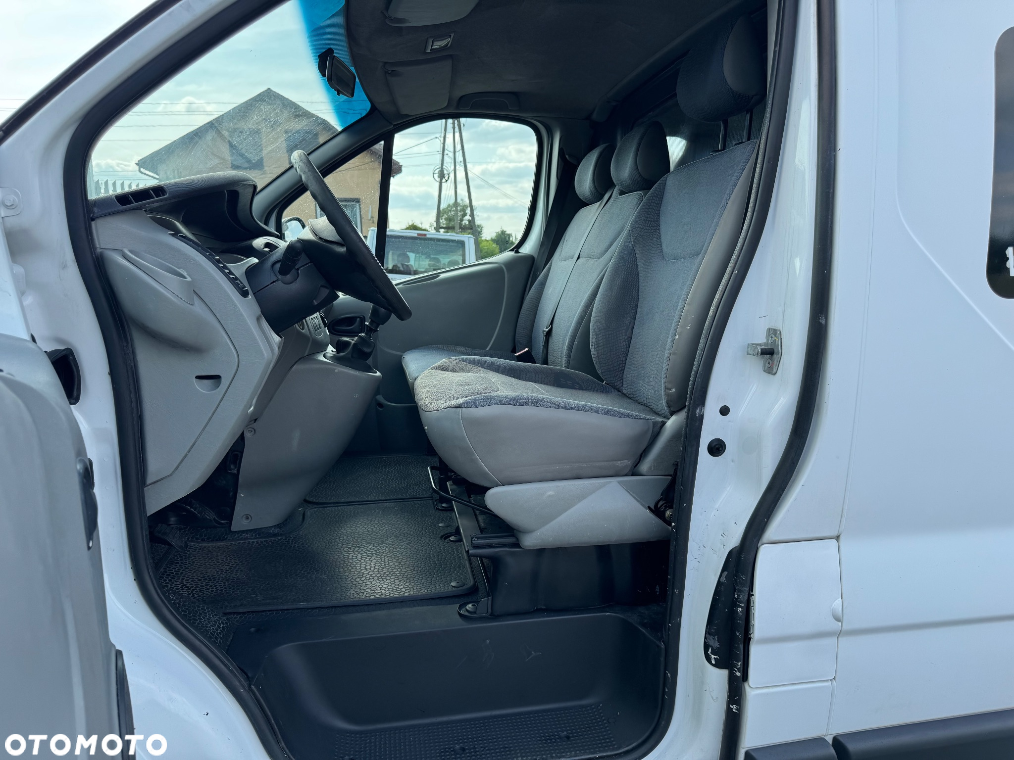 Renault Trafic - 11