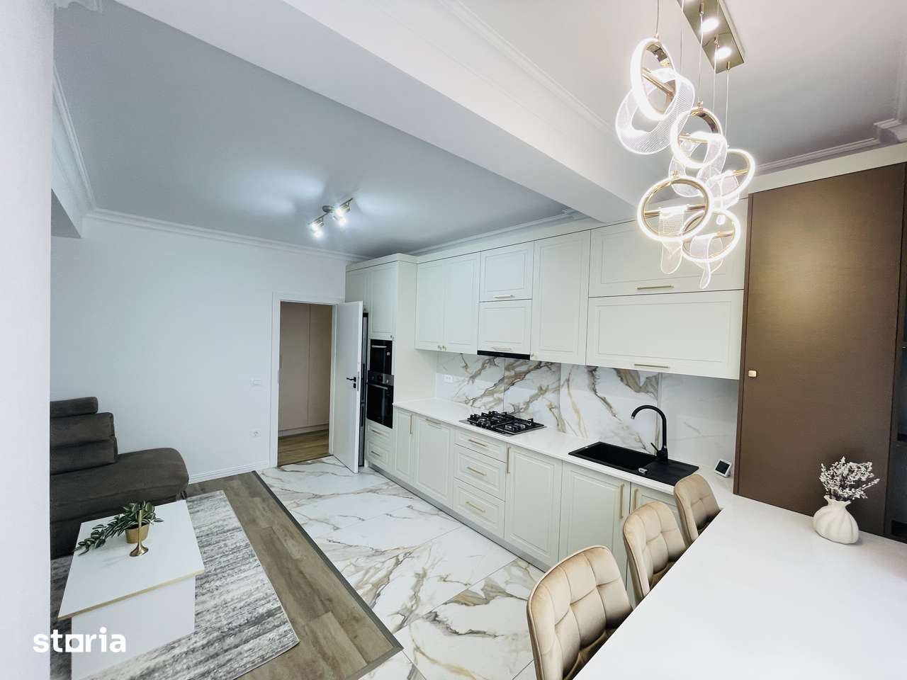 Apartament 3 camere, mobilat, lift, Suceava — fotografia 3