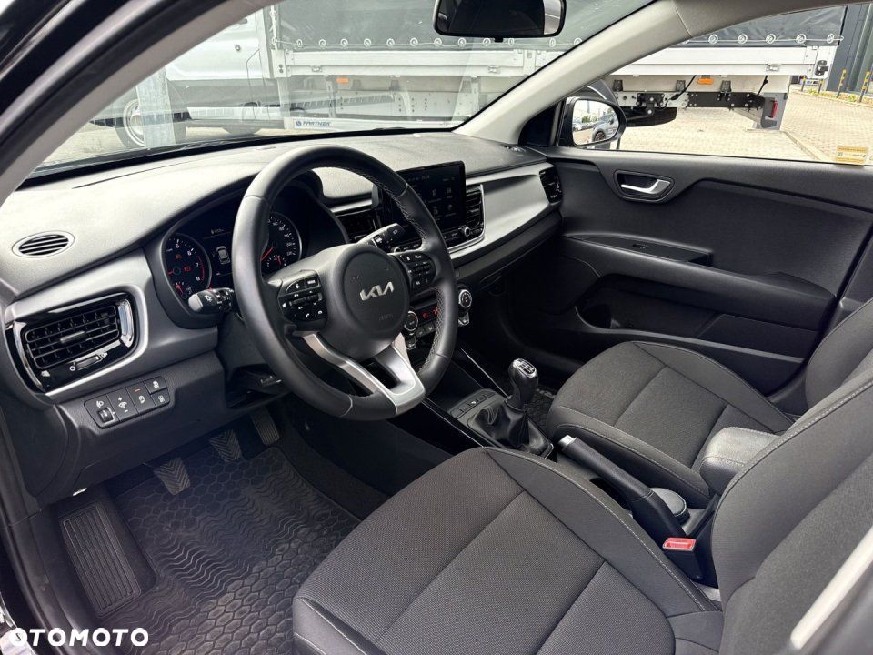 Kia Rio - 17