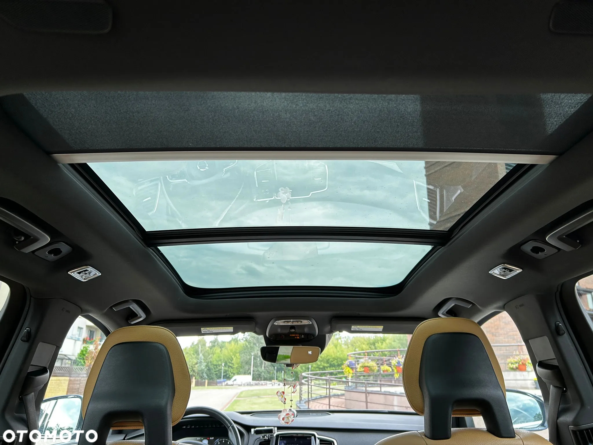 Volvo XC 90 T6 AWD R-Design 7os - 32