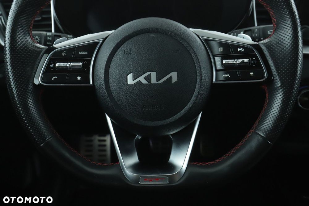 Kia ProCeed - 10