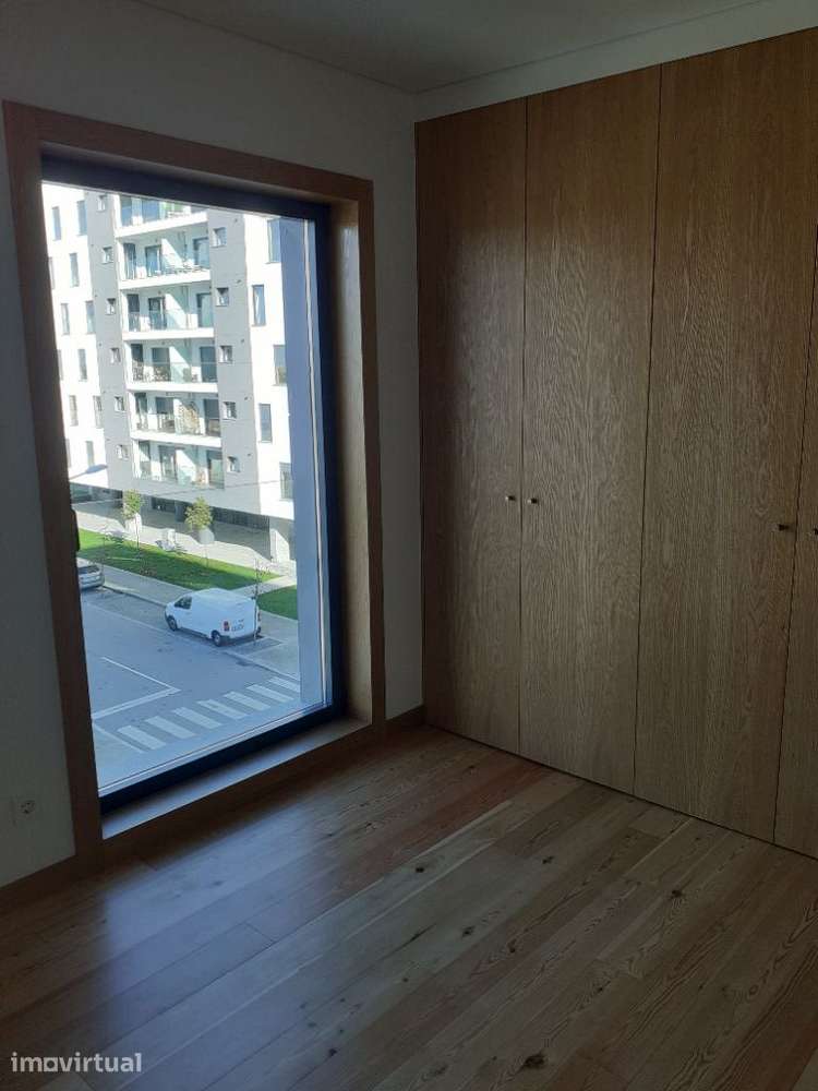 Apartamento T1 no Porto com varanda e garagem - Grande imagem: 5/22