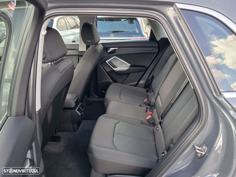 Audi Q3 35 TDI S tronic - 13