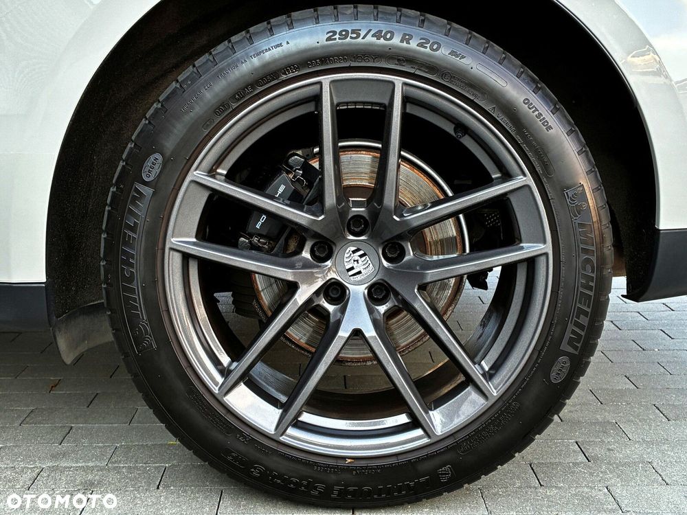 Porsche Macan - 20