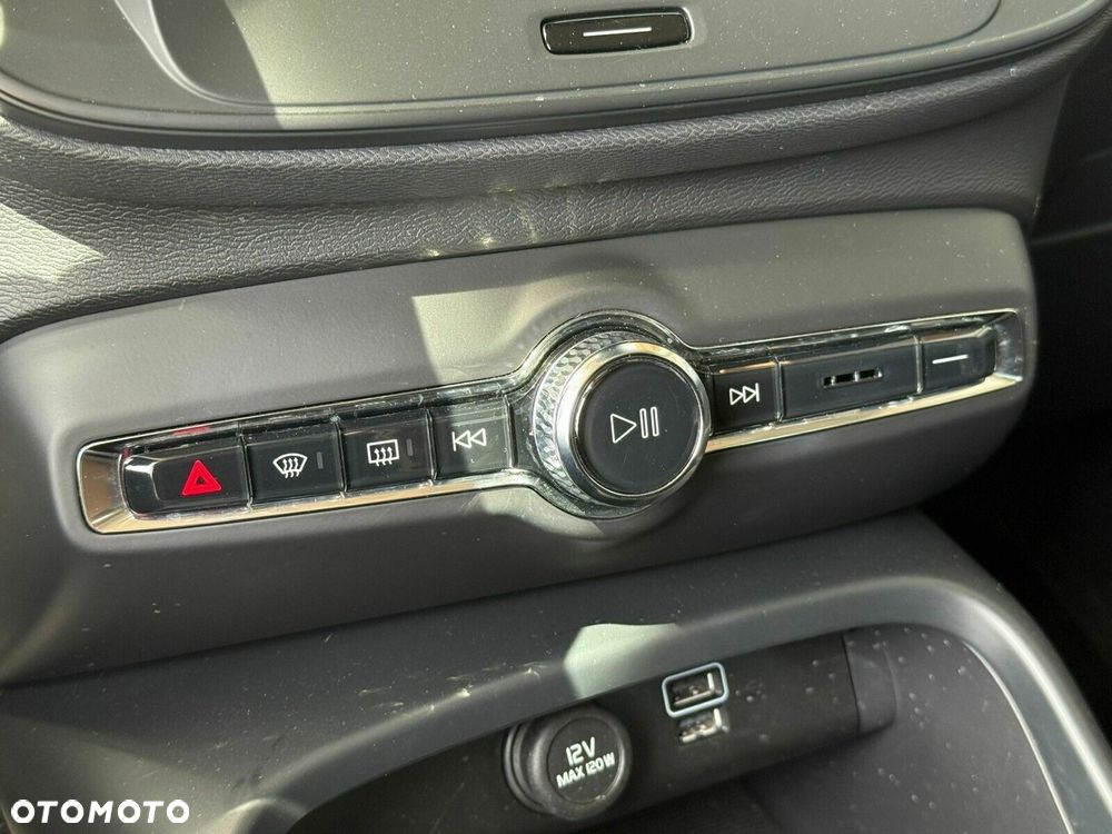 Volvo XC 40 T3 Momentum Core - 26