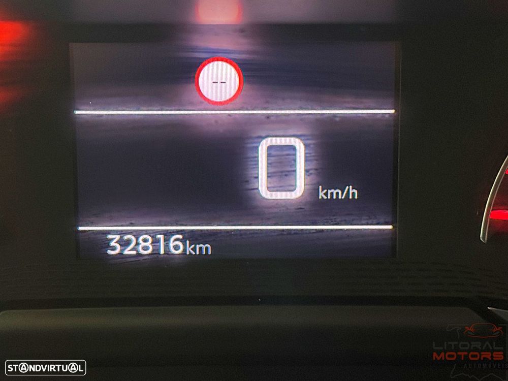 Peugeot 208 1.2 PureTech Active Pack - 26