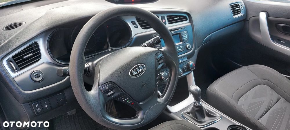 Kia Ceed - 5