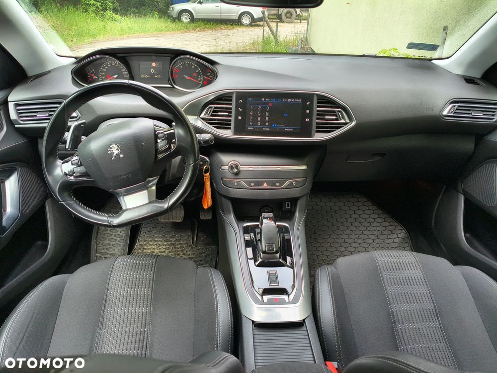 Peugeot 308 1.2 PureTech GPF Allure Pack S&S EAT8 - 19