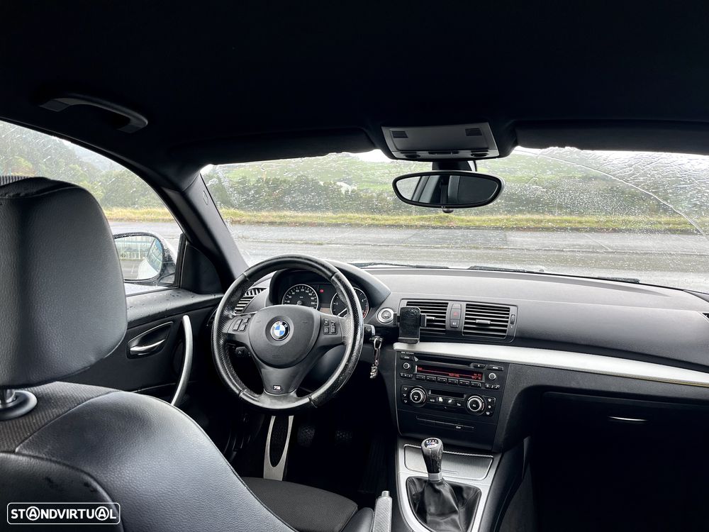 BMW 118 d Pack M - 9