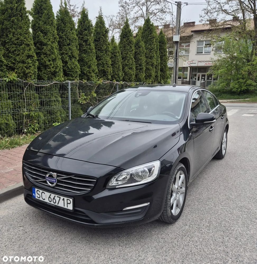 Volvo S60 D3 Momentum - 1