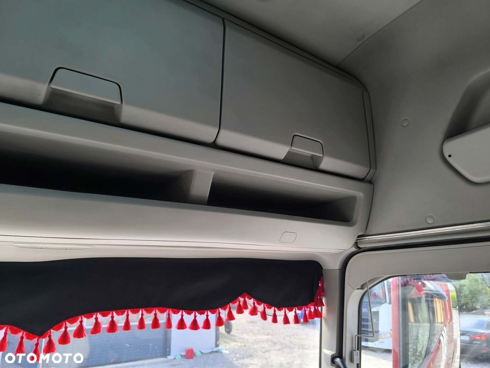 Ford F-Max - 32