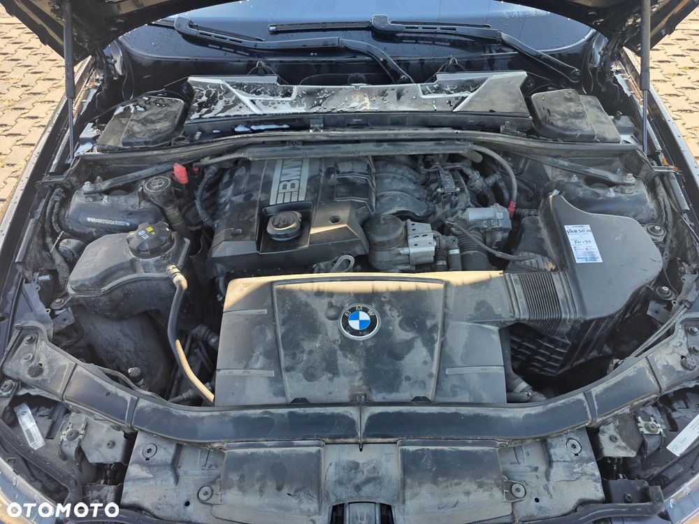 BMW Seria 3 318i - 5