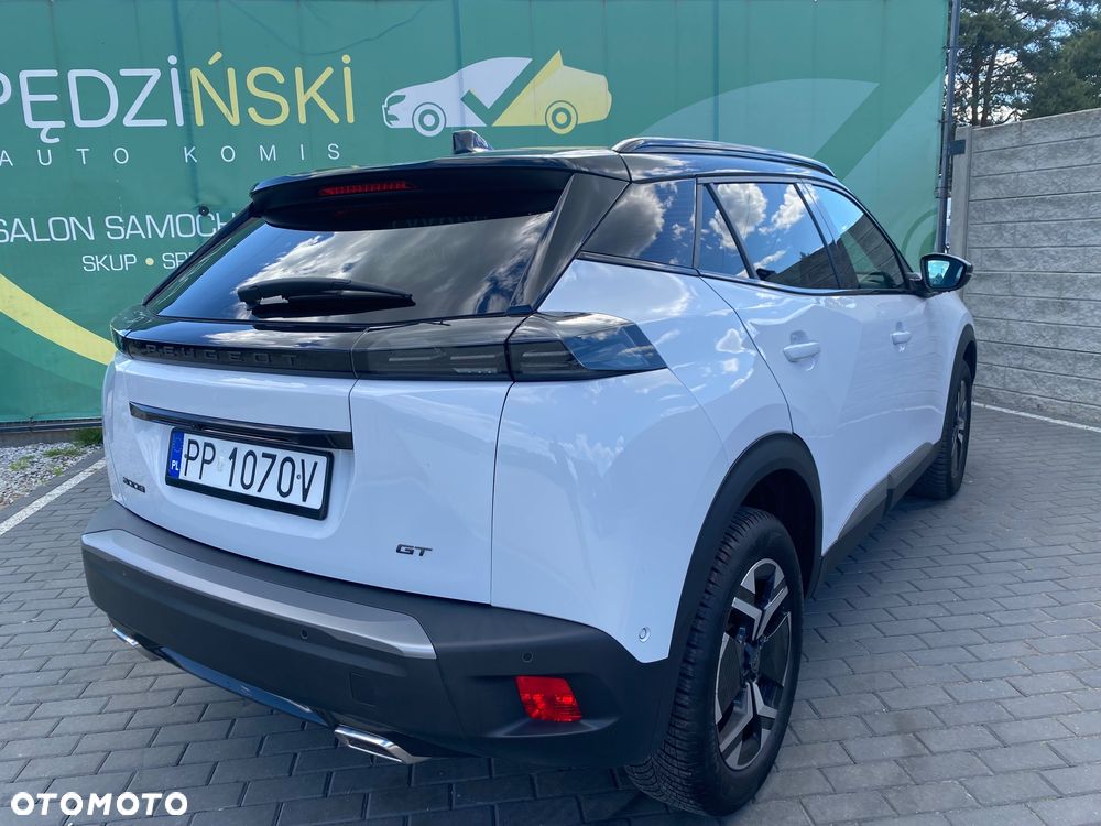 Peugeot 2008 PureTech 130 EAT8 GT - 4