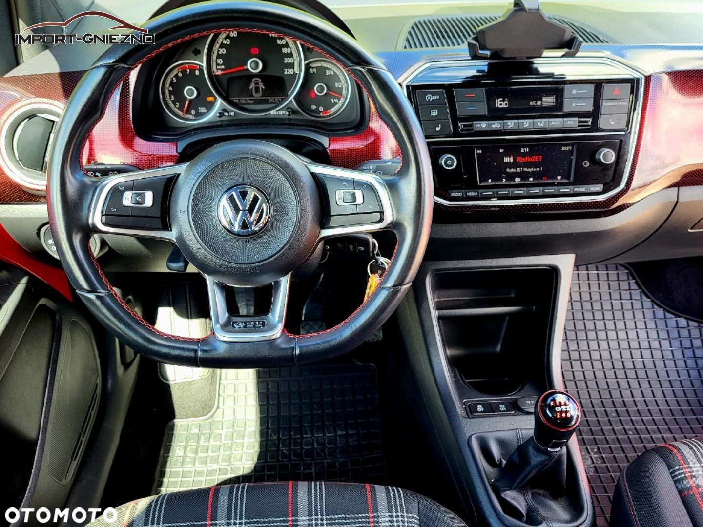 Volkswagen up! - 8