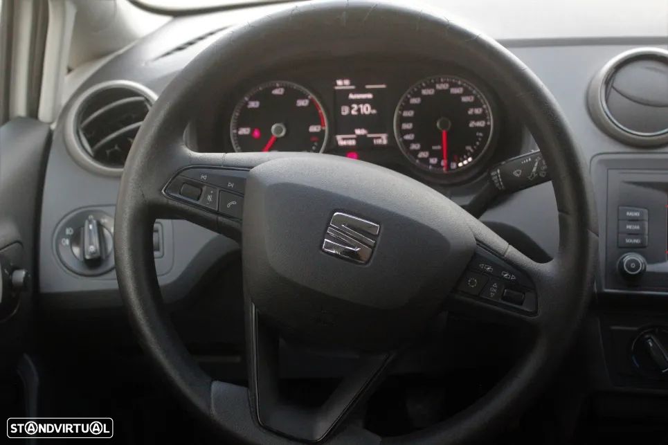 SEAT Ibiza 1.4 TDI Style — fotografia 29