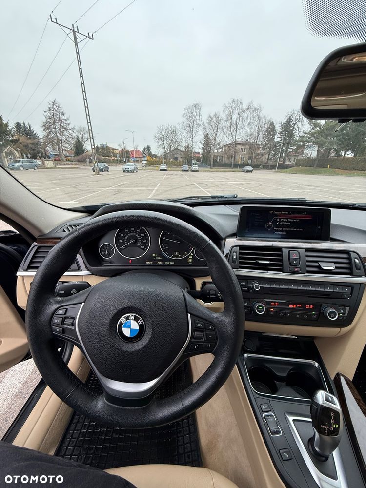 BMW Seria 3 328i xDrive - 18