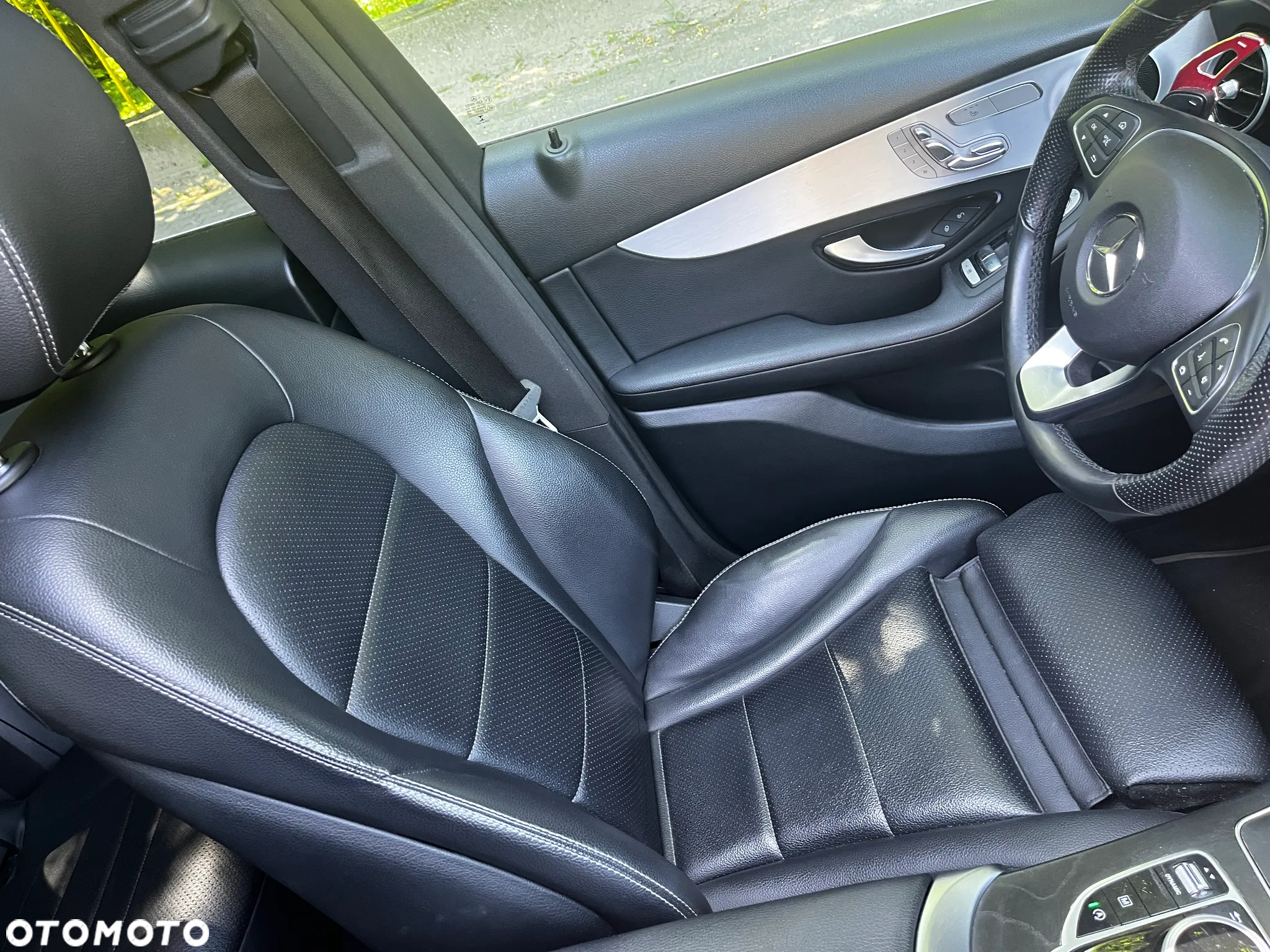 Mercedes-Benz GLC 300 Coupe 4Matic 9G-TRONIC - 21