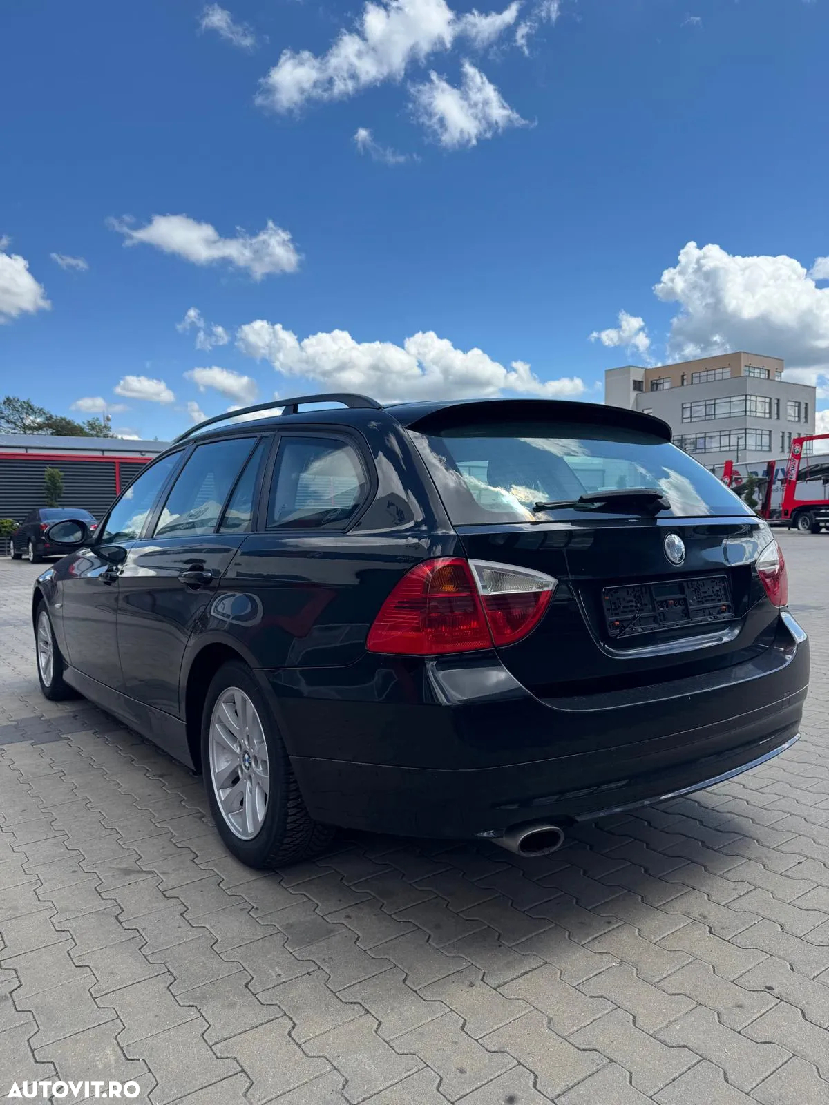 BMW Seria 3 318i Touring Edition Lifestyle - 10