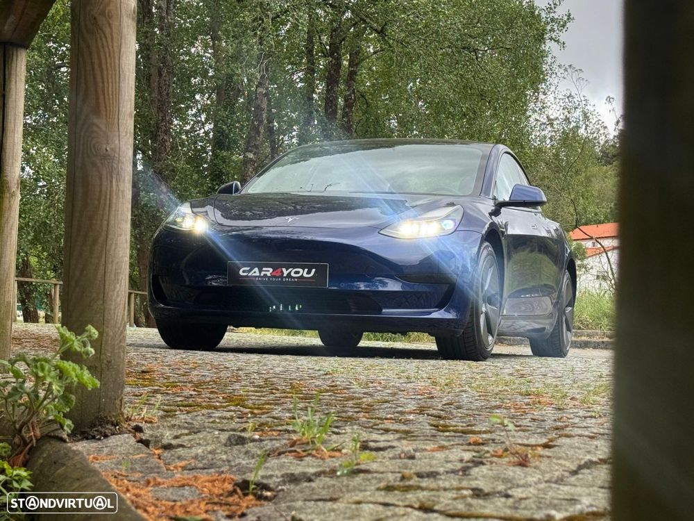 Tesla Model 3 - 7