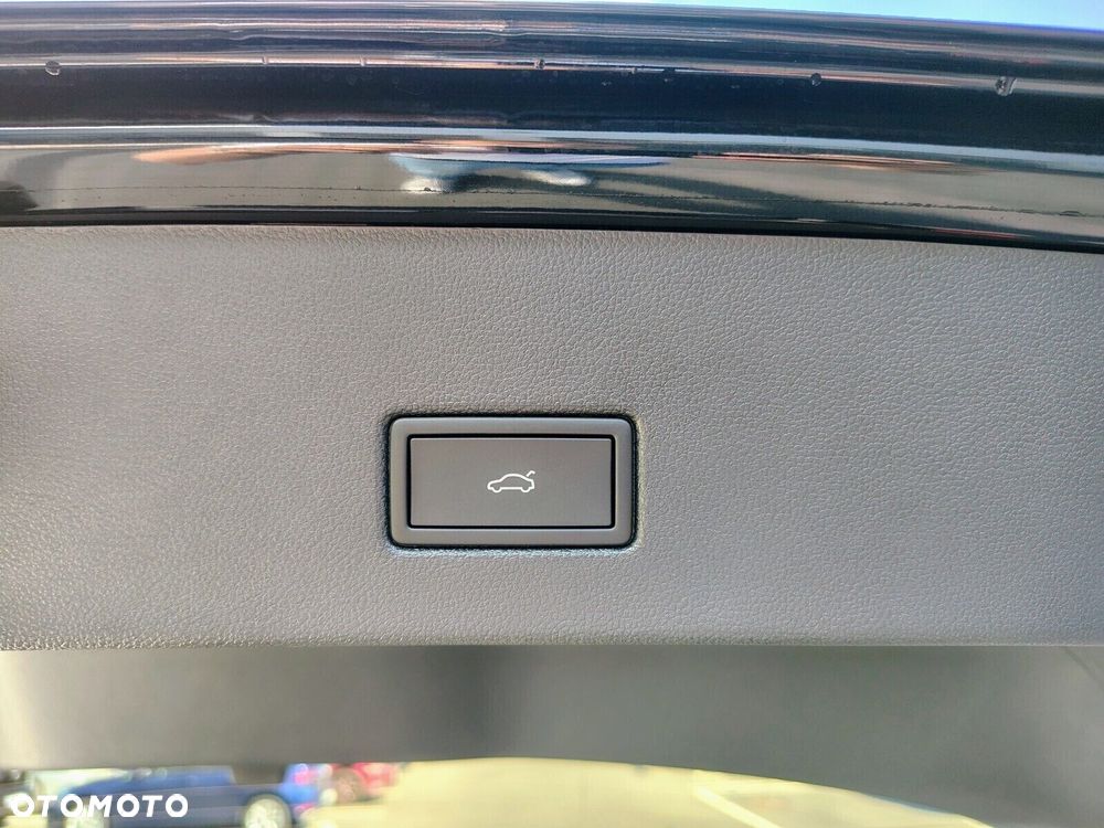 Volkswagen T-Roc - 9