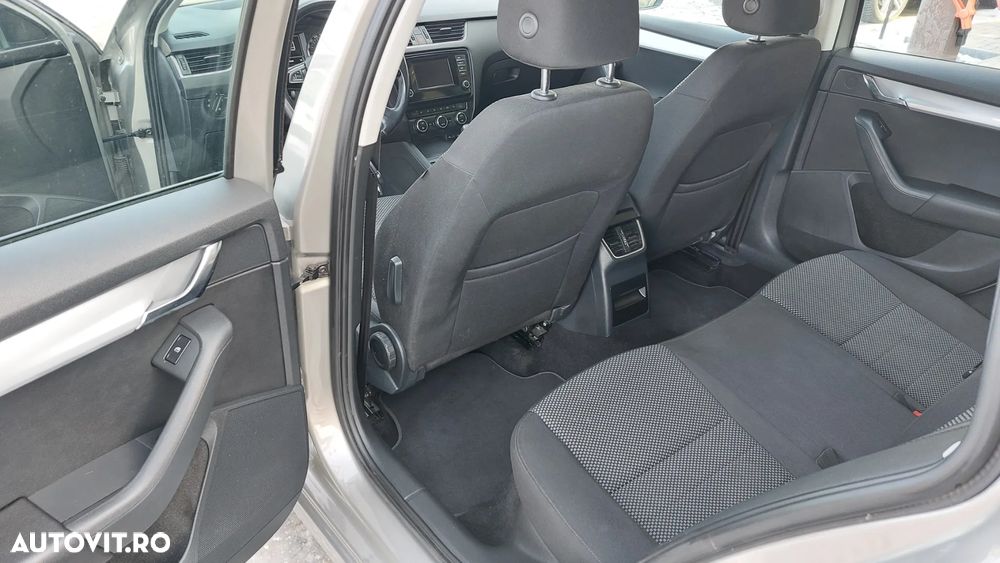 Skoda Octavia 2.0 TDI (Green tec) Ambition - 12