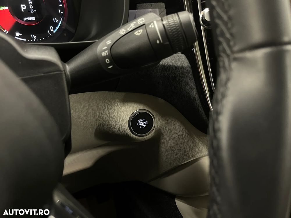 Volvo XC 40 T4 Recharge DKG Core - 27