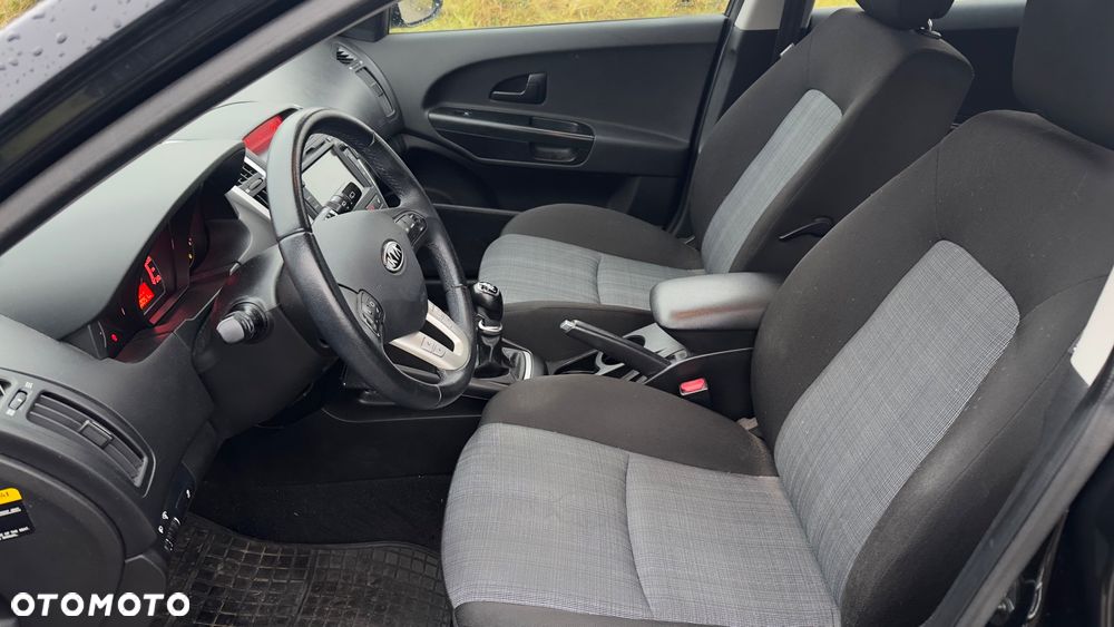 Kia Ceed 1.6 CVVT LX - 30