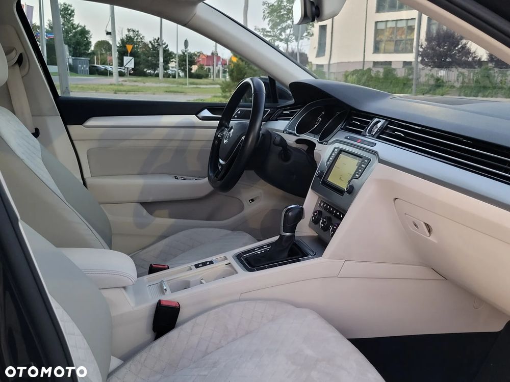 Volkswagen Passat 1.8 TSI BMT Comfortline DSG - 13