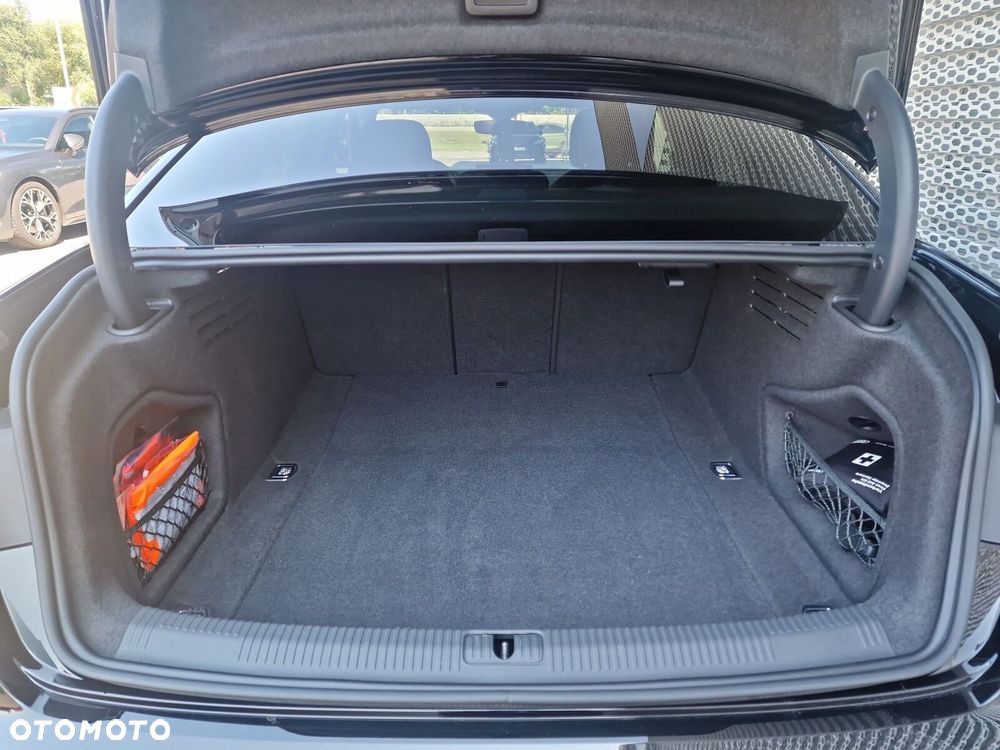 Audi A4 Limousine 35 TFSI mHEV Advanced S tronic - 27