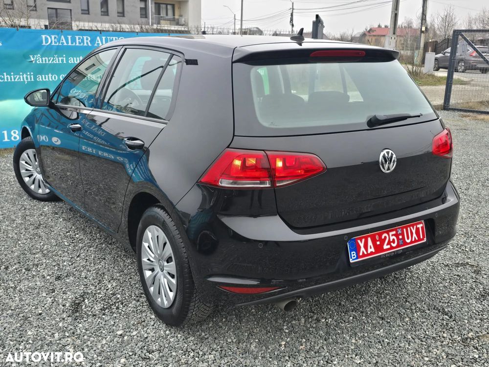 Volkswagen Golf - 3