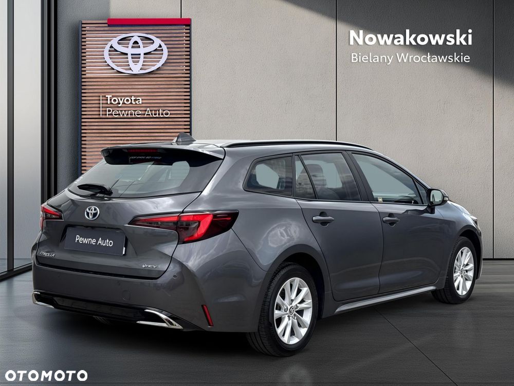 Toyota Corolla 2.0 Hybrid Comfort - 29