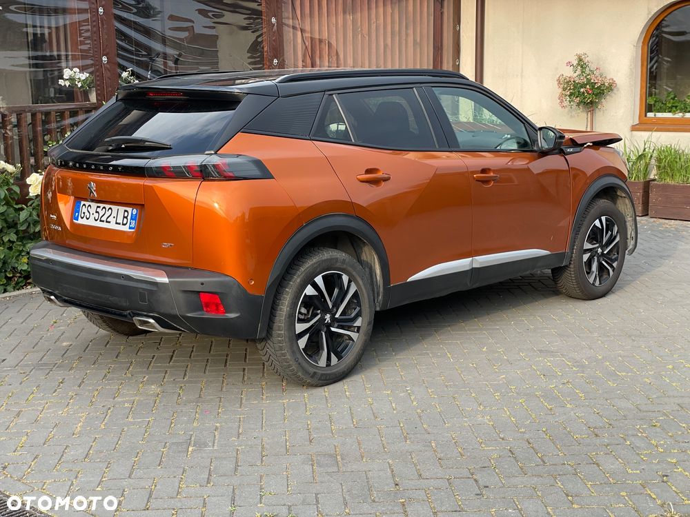 Peugeot 2008 PureTech 130 EAT8 GT Pack - 4