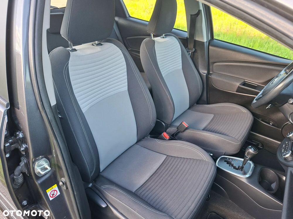 Toyota Yaris Hybrid 100 Active EU6 - 29