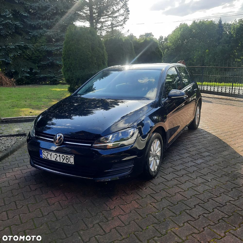 Volkswagen Golf - 6