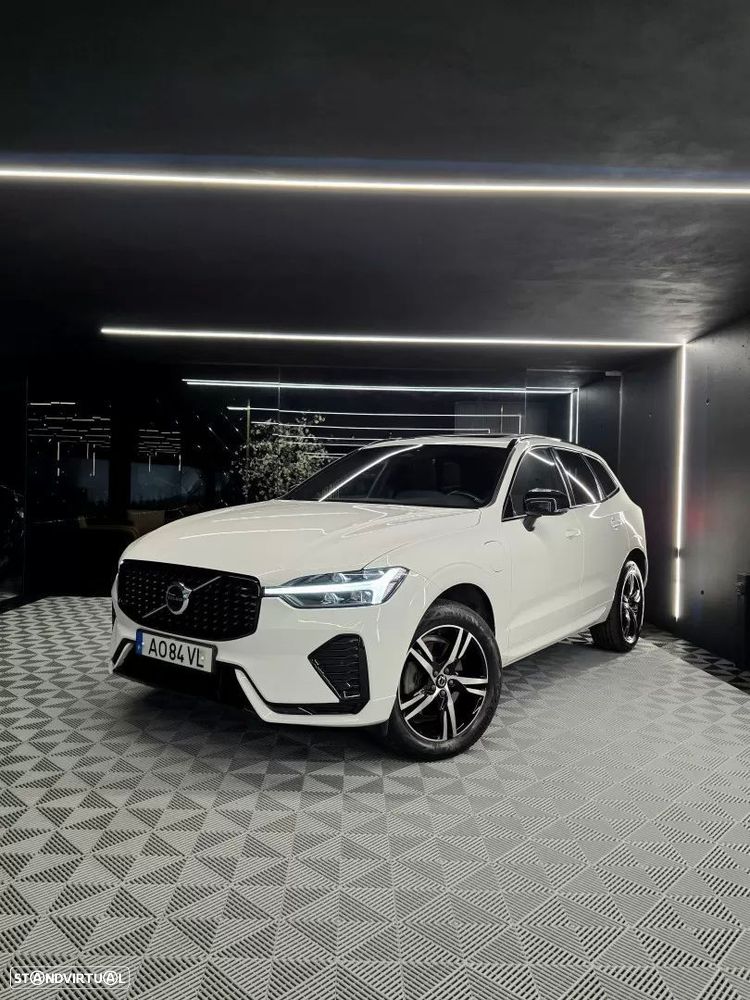 Volvo XC 60 2.0 T6 PHEV R-Design AWD - 4