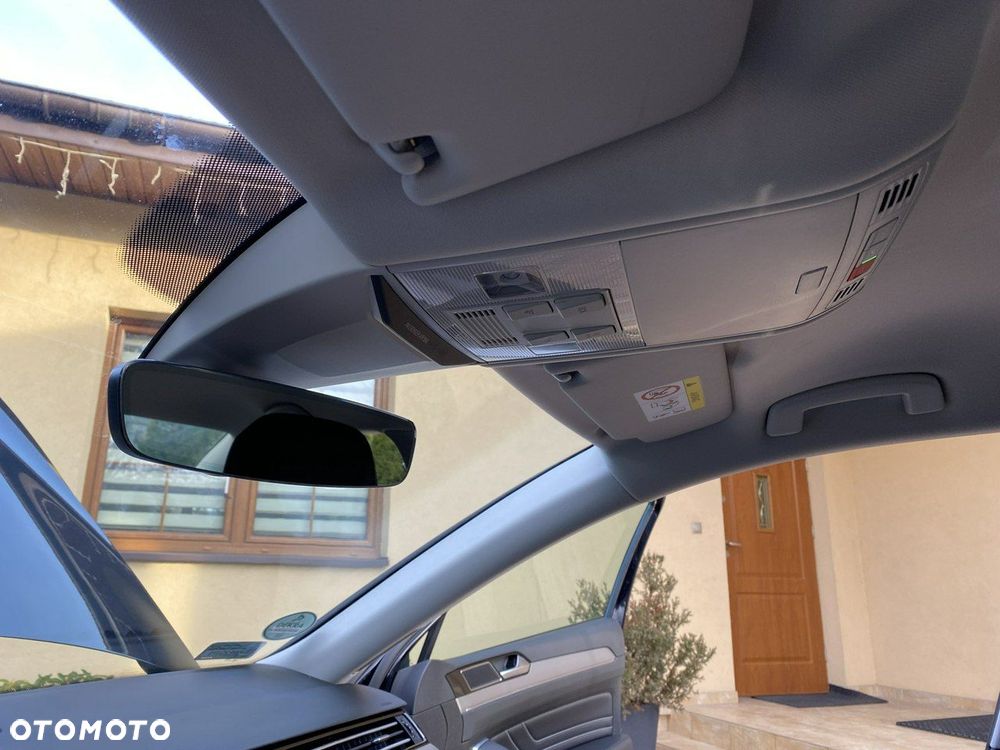 Volkswagen Passat 1.5 TSI EVO Elegance DSG - 28