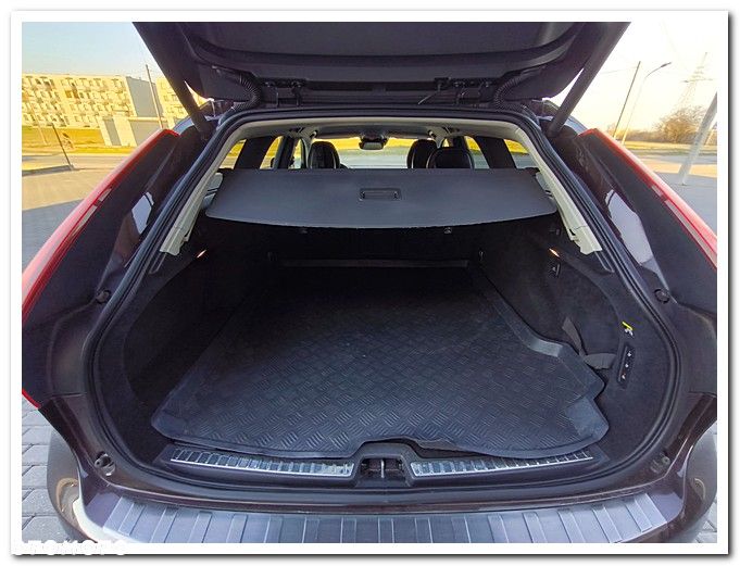 Volvo V90 Cross Country - 26