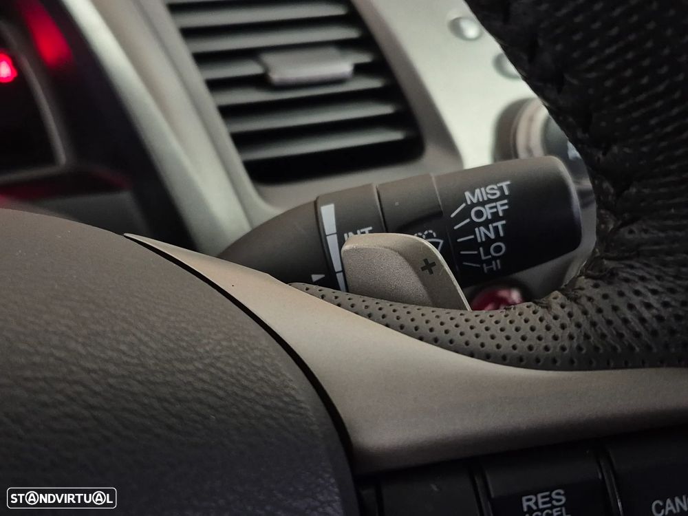 Honda Civic 1.8 ES Auto. - 18